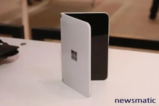 Microsoft Surface Duo: El dispositivo de comunicación dual que revolucionará tu productividad - Móvil | Imagen 1 Newsmatic