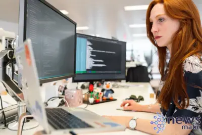 Las mujeres son m&aacute;s propensas a ser desplazadas por la automatizaci&oacute;n: estudio de McKinsey - Tecnolog&iacute;a y trabajo | Imagen 1 Newsmatic